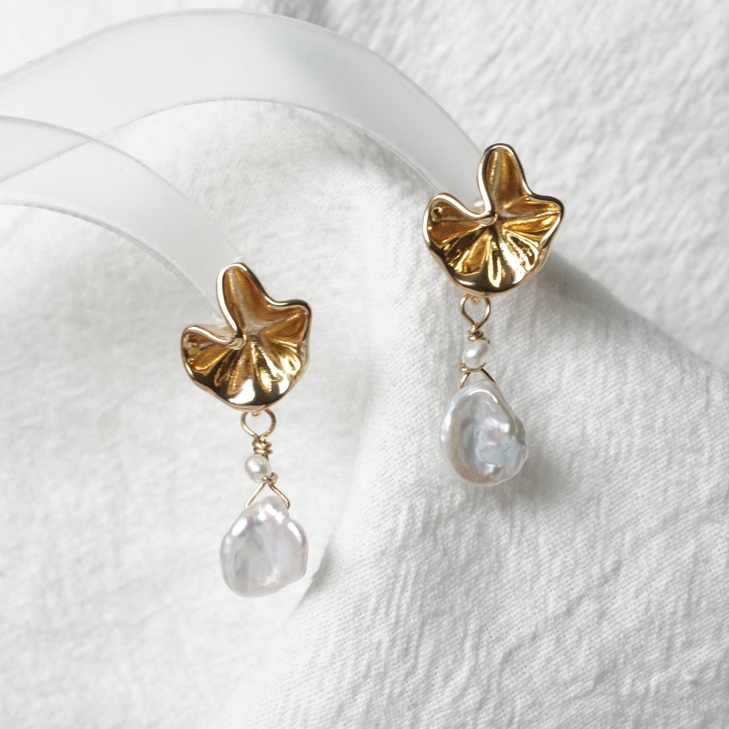 Pearl Earring #219