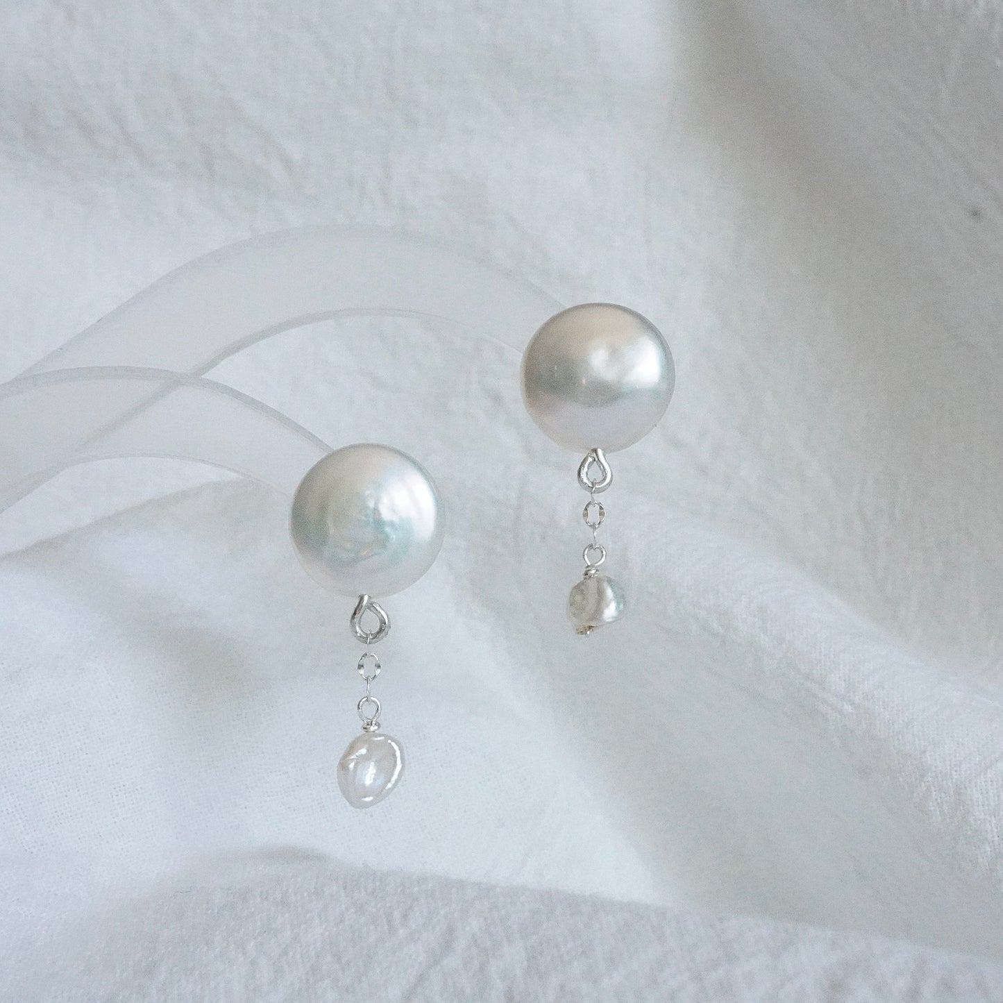 Pearl Earring #109