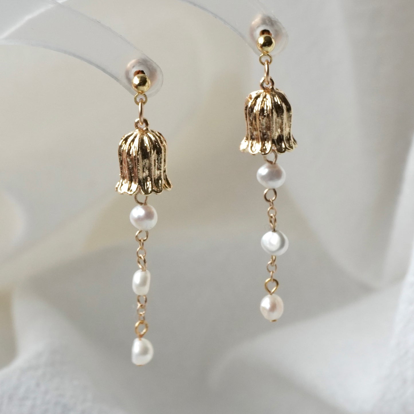 Pearl Earring #118