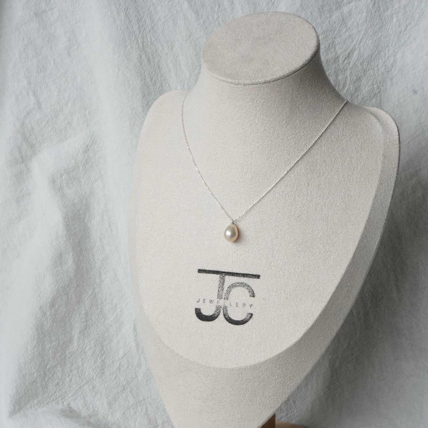 Pearl Necklace #113
