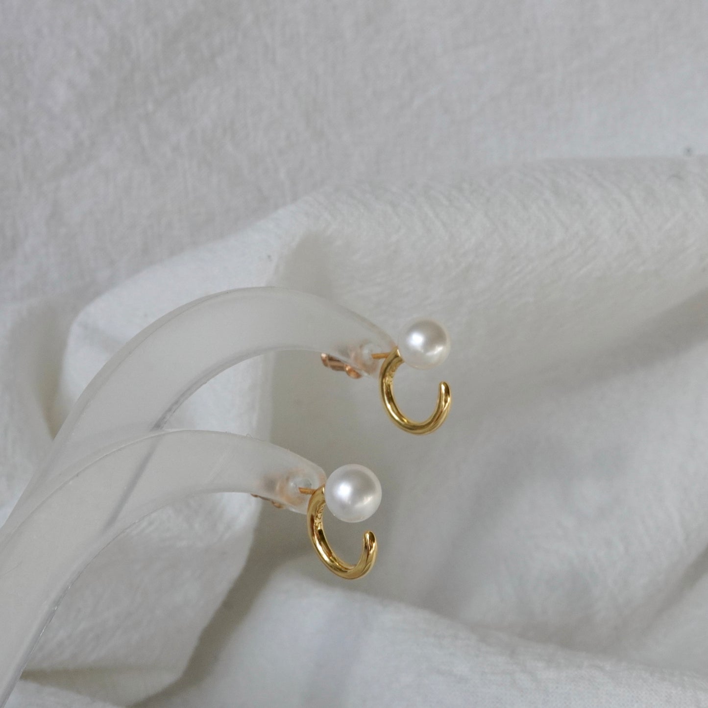 Pearl Earring #91