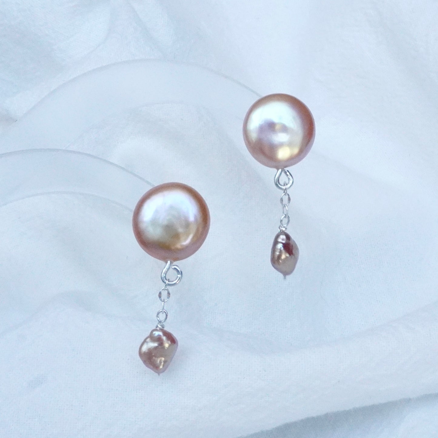 Pearl Earring #106