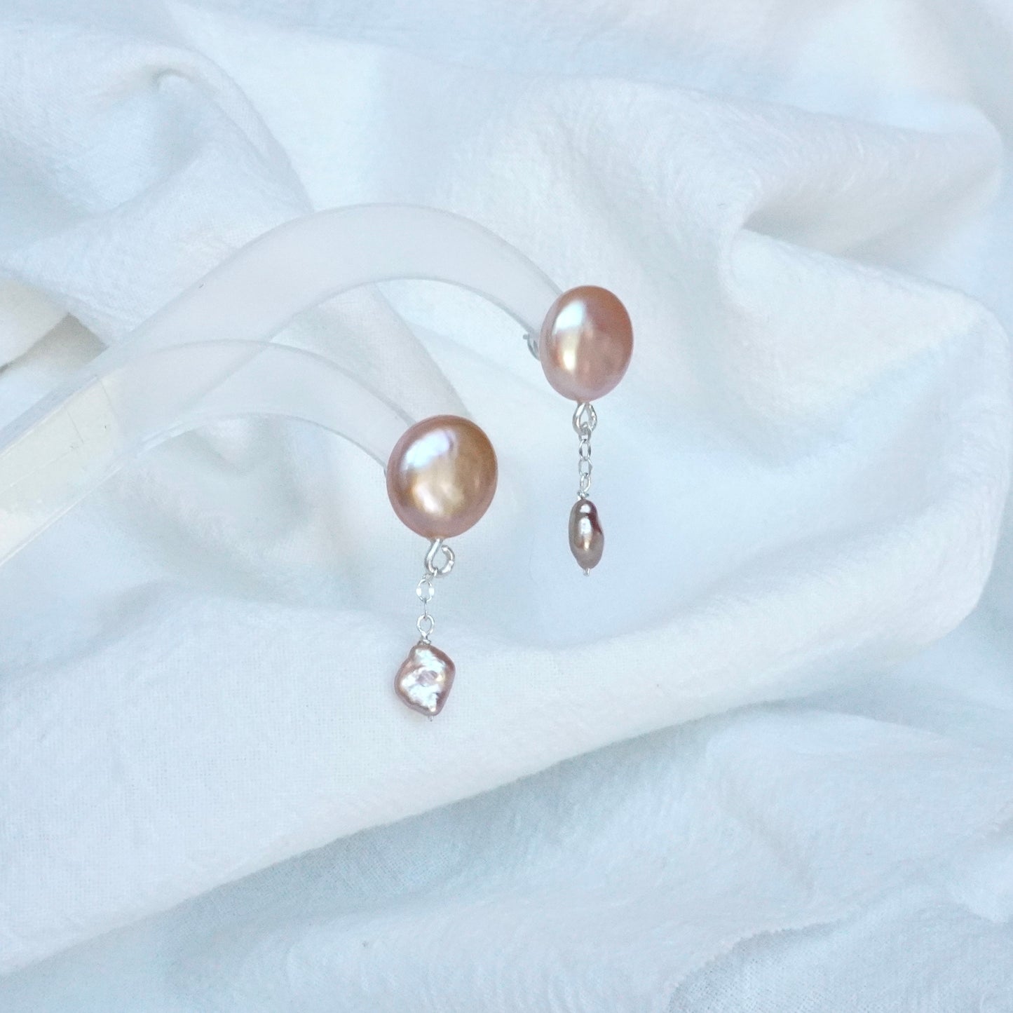 Pearl Earring #106