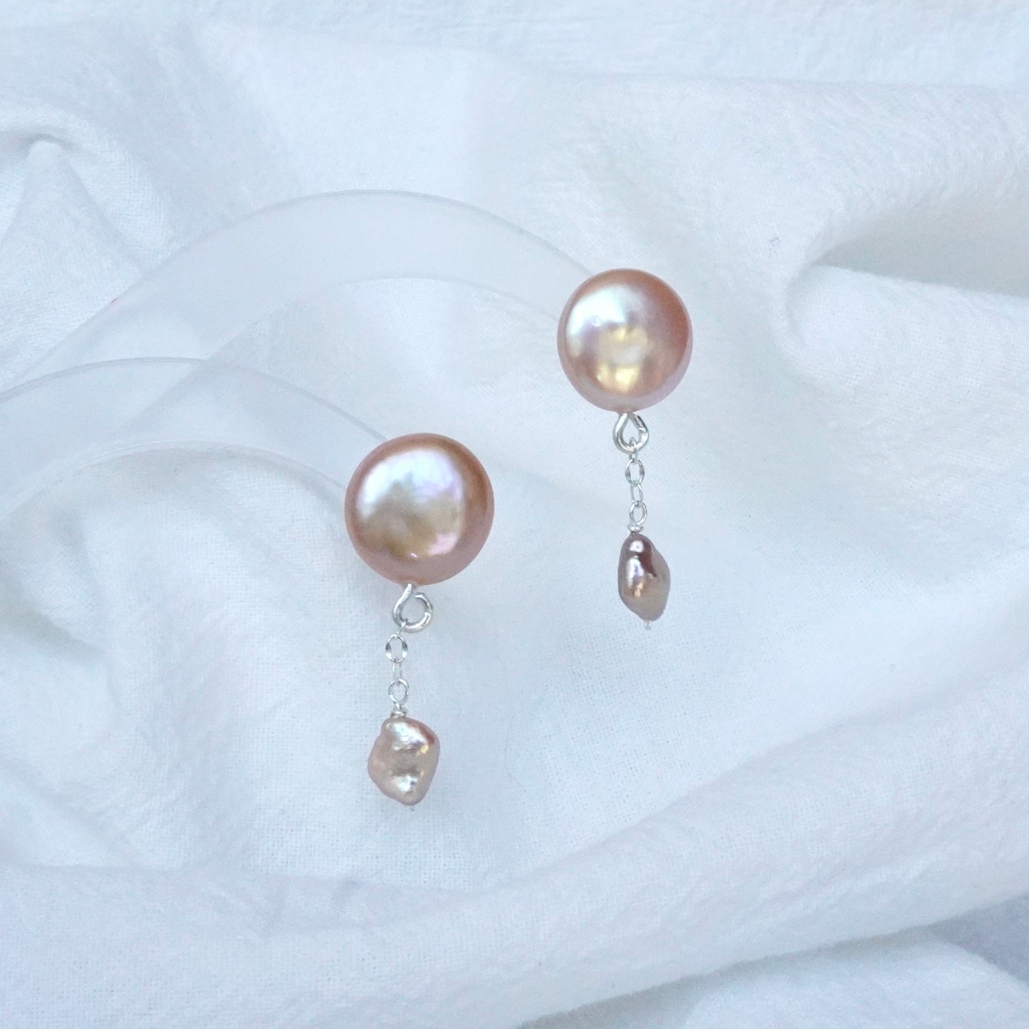 Pearl Earring #106