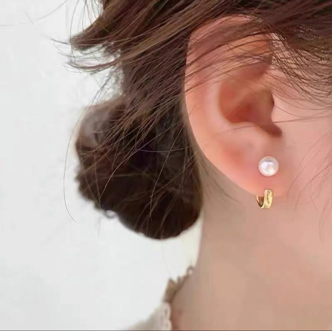 Pearl Earring #91