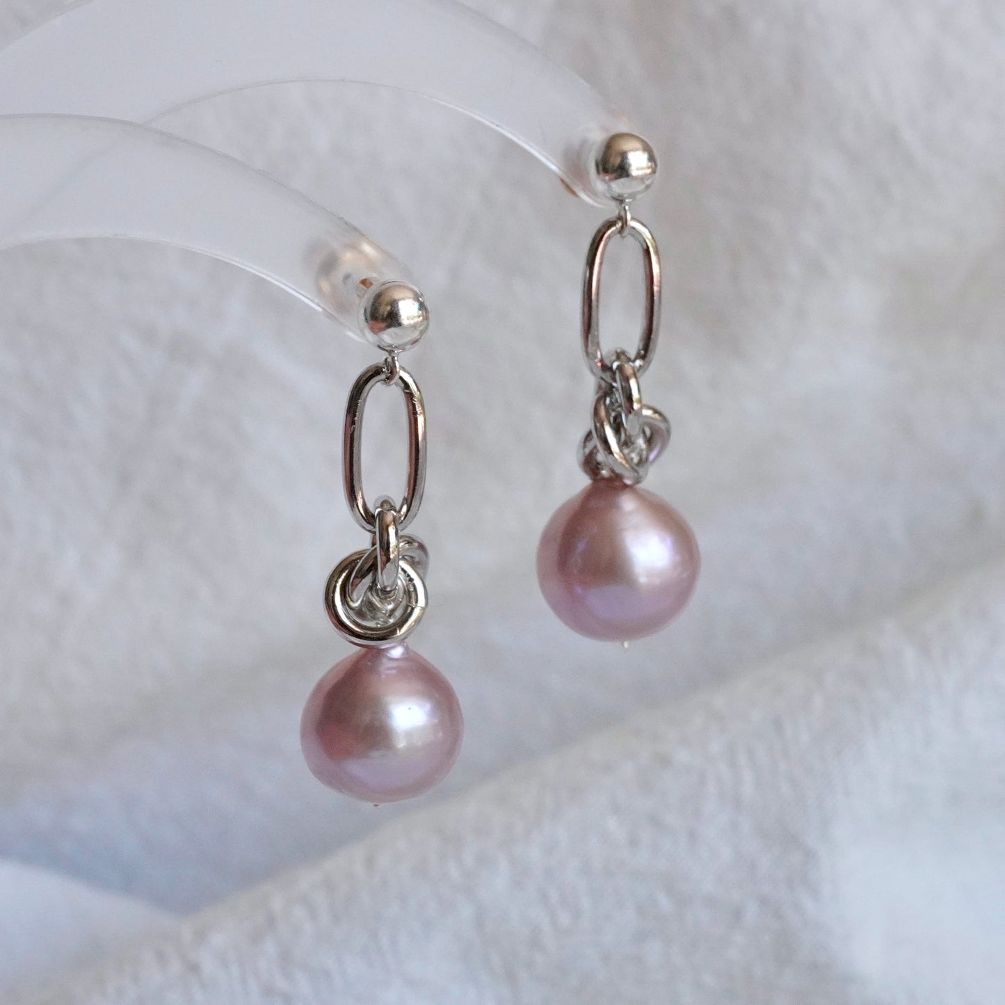 Pearl Earring #60