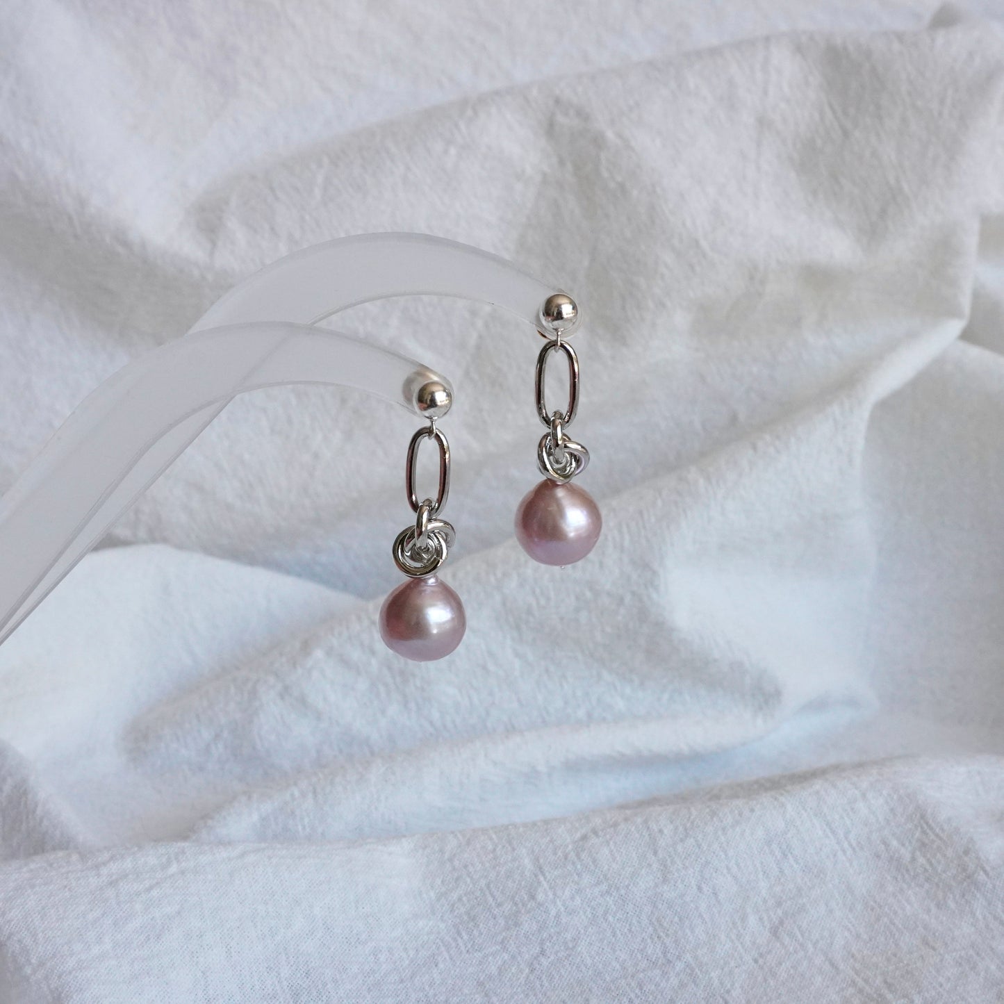 Pearl Earring #60