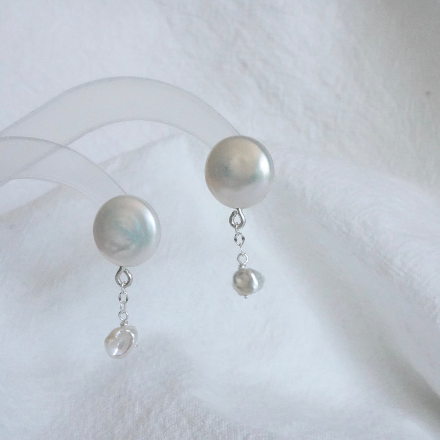 Pearl Earring #109
