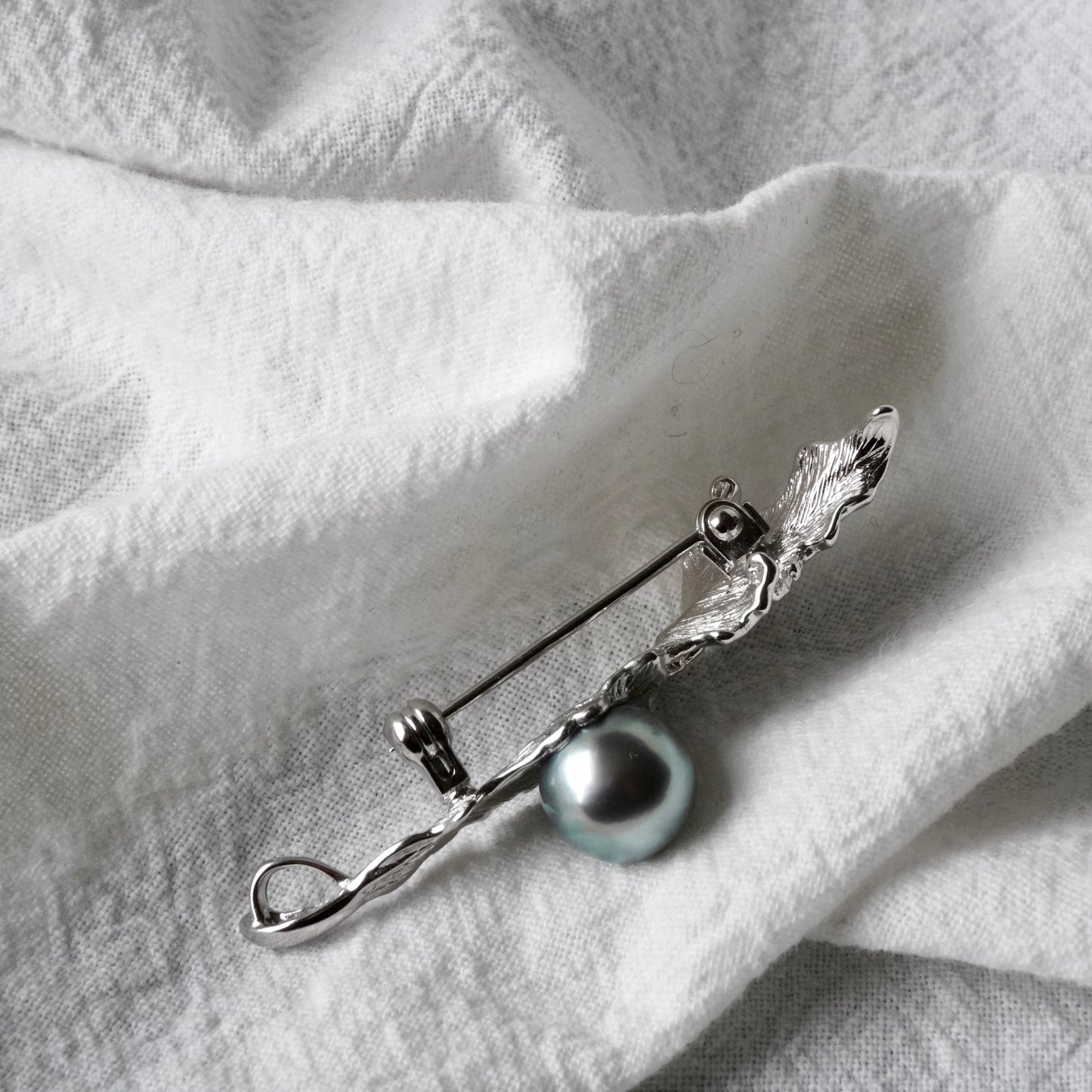 Tahitian Pearl Necklace & Brooch #117